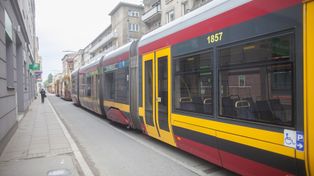 Łódź: Ul. Piotrkowska bez tramwajów. Zepsuty wagon zablokował ruch