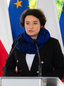 Anna Maria Żukowska chwali się talentem. Dentysta będzie zachwycony