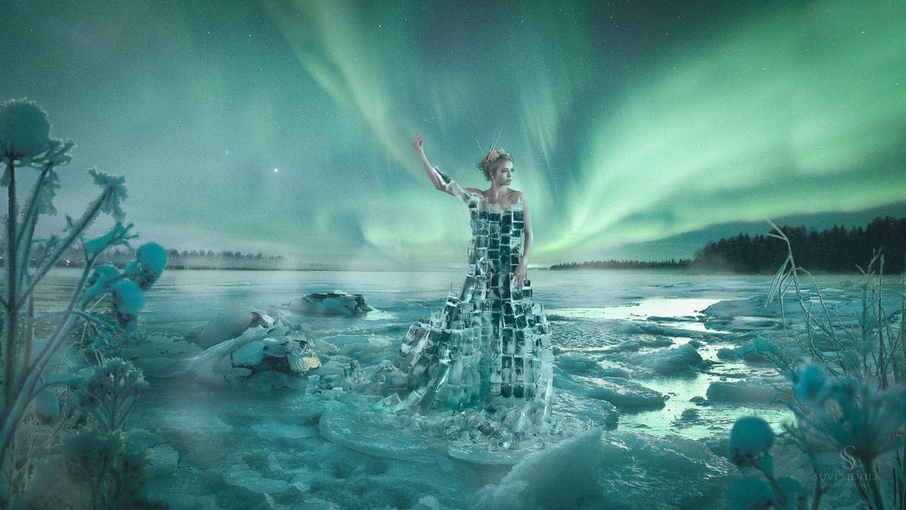 Fińska fotografka stworzyła sukienkę z lodu do sesji upamiętniającej 100-lecie niepodległości kraju