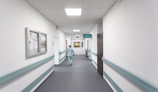 Bydgoszcz. Wicedyrektor szpitala groził lekarzowi zwolnieniem. Sąd ogłosił wyrok