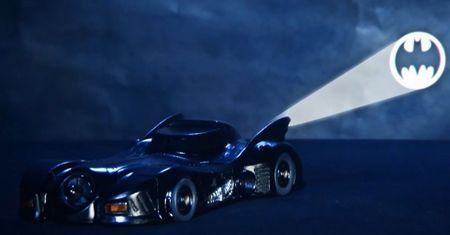 iPhone 6 przemieniony w batmobil [wideo]