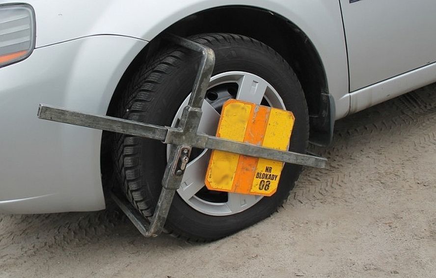 Lublin: Masowe zgłaszanie niewłaściwego parkowania. Jest ważny komunikat Polskiej Policji