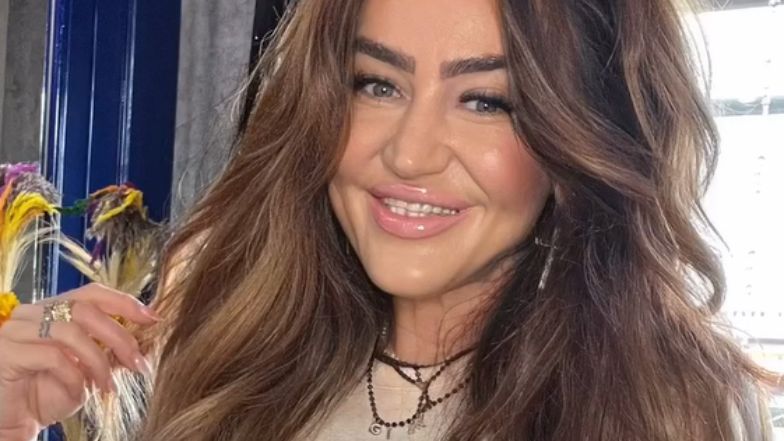 Odziana w bikini Kotońska chwali się powiększonym biustem