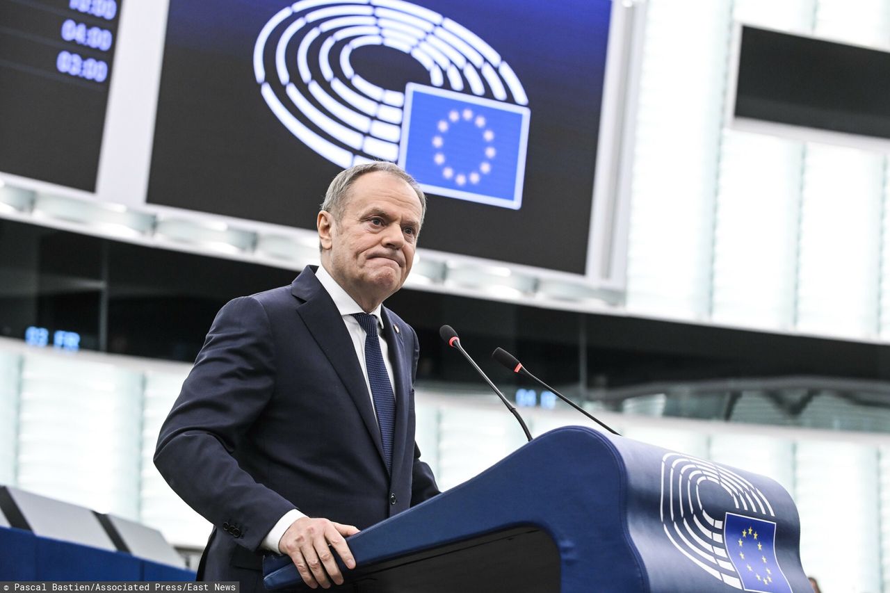Niemiecki europoseł: odmrożenie Polsce środków z UE to błąd