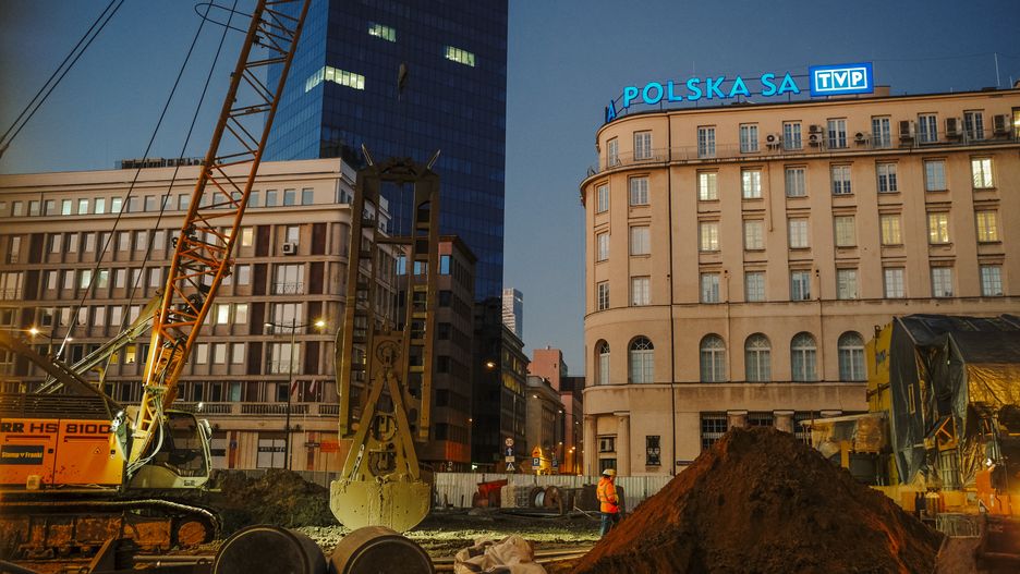 A construction site on Powstancow Warszawy Square outside the Telewizja Polska SA headquarters in central Warsaw, Poland, on Wednesday, Jan. 4, 2022. Poland left borrowing costs unchanged as the threat of an economic recession overshadows concerns over the highest inflation in more than a quarter century. Photographer: Damian Lemaski/Bloomberg via Getty Images