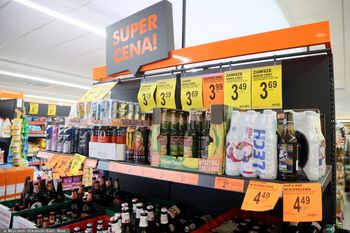 Hit półek z alkoholem. W Biedronce sprzedaż wzrosła o ponad 40 proc.