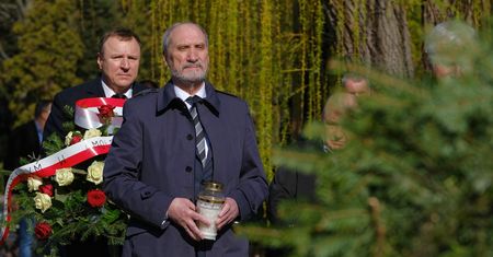 Antoni Macierewicz mówi o kłamstwie od lat. "Na pokładzie TU-154M były dwa wybuchy"