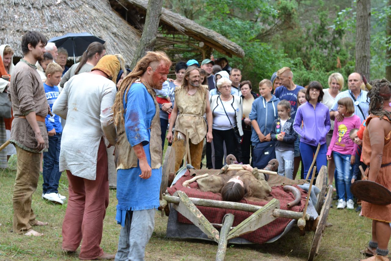 Bardzo udane spotkania z epoką kamienia