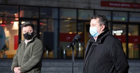 Szczepionka przeciw COVID-19. AstraZeneca opóźnia dostawy do Polski