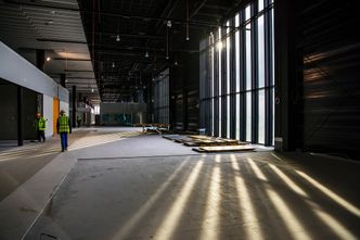 Nowe zdjęcia z budowy lotniska w Radomiu. Pierwszy samolot ma wystartować w 2022 r.