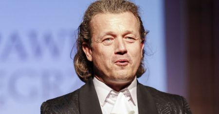 Jarosław Jakimowicz stracił pracę w TVP. Ale już ma nową fuchę. Podziękował za to działaczowi LGBT