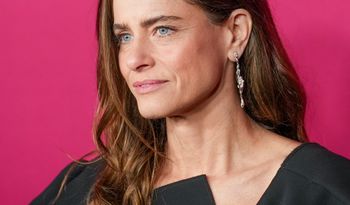 Rodzice umierali, gdy dowiedziała się o raku. "Dopiero gdy ciało taty zniknęło, zaczęłam panikować"