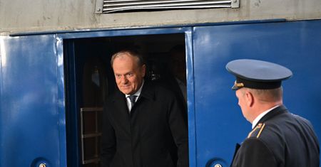 Podróż Tuska do Kijowa. Ukraińcy tłumaczą zamieszanie z wagonem
