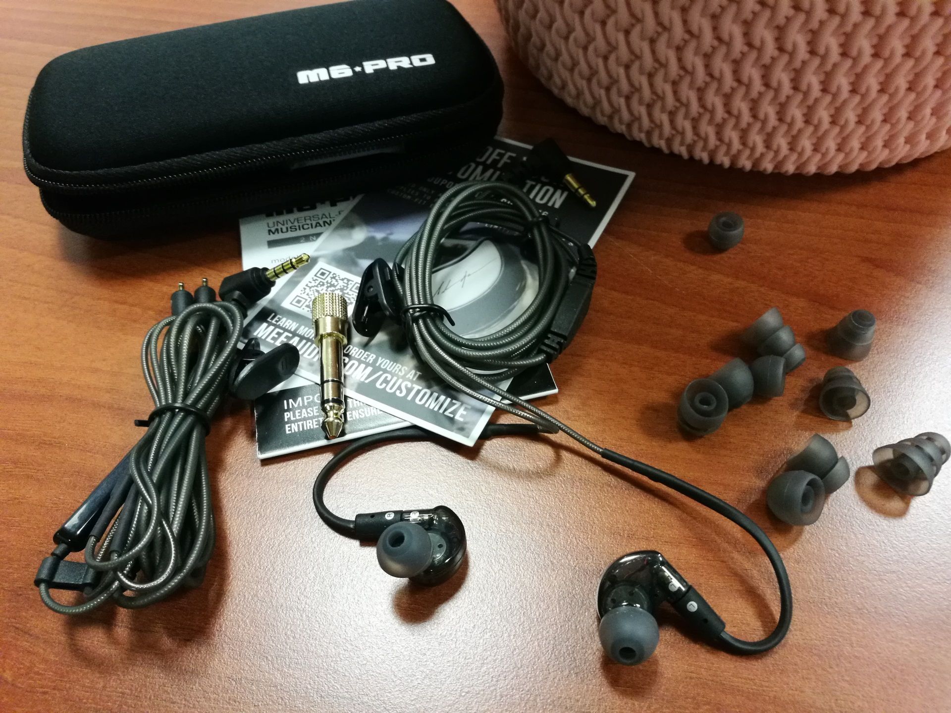 Mee Audio M6 Pro v2, monitory sceniczne, które sprawdzą się w codziennym użyciu 7