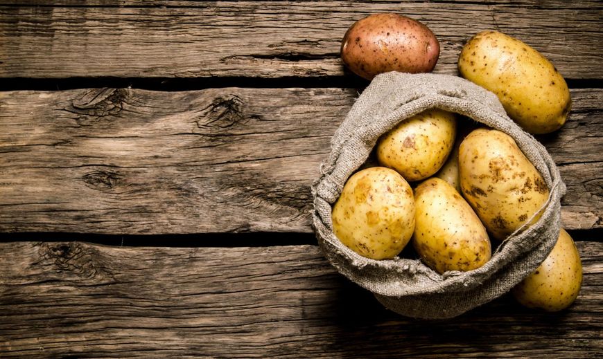 Sok z ziemniaka pomaga podczas zgagi i zaparć