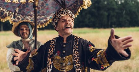 Deszcz nowości od Netfliksa na 2025 r. "1670" i "Heweliusz" to wisienki na torcie