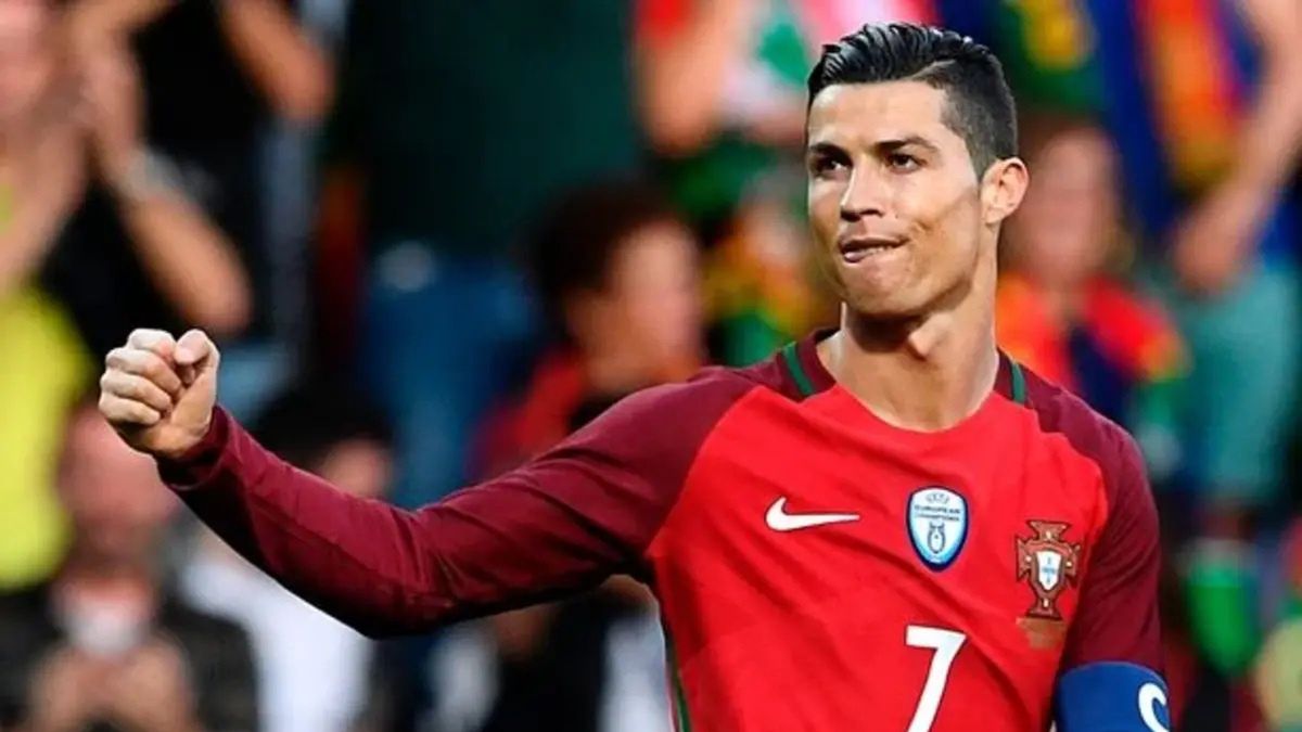 Cristiano Ronaldo jest kapitanem reprezentacji Portugalii