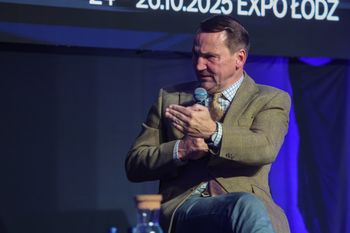 Sikorski kpi z Orbana. Razem studiowali, przypomniał słowa profesora