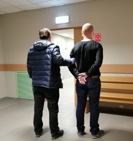 Warszawa. Mężczyzna znęcał się nad partnerką