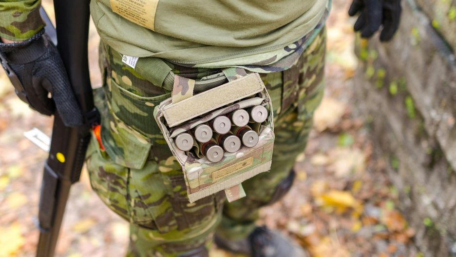 Policja przesłuchuje świadków w poniższej sprawie.