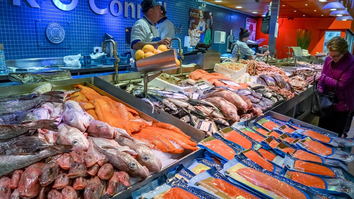 Łosoś to jeden z towarów, którego eksport z Wielkiej Brytanii po brexicie spadł niemal do zera