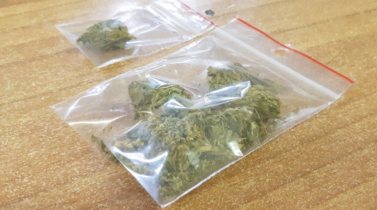 Warszawa: Przechodził na czerwonym. Zapomniał, co ma w kieszeni