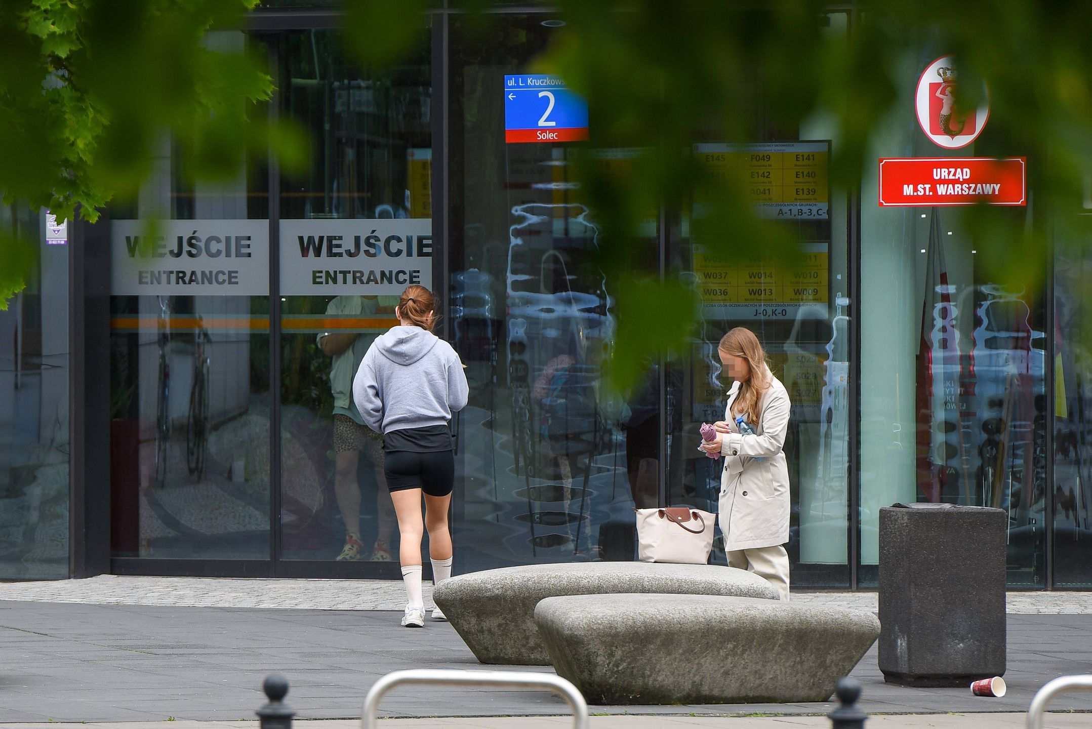 Marta Linkiewicz podjechała różową strzałą do urzędu