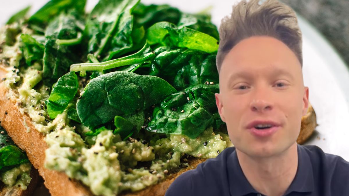 Dr dietetyki Michał Wrzosek podpowiada, co jeść na śniadanie