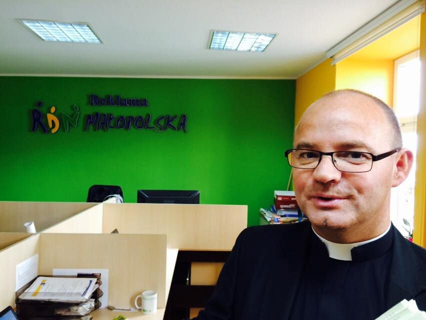 Zdjęcie księdza Jacka z profilu Radio Katolickie