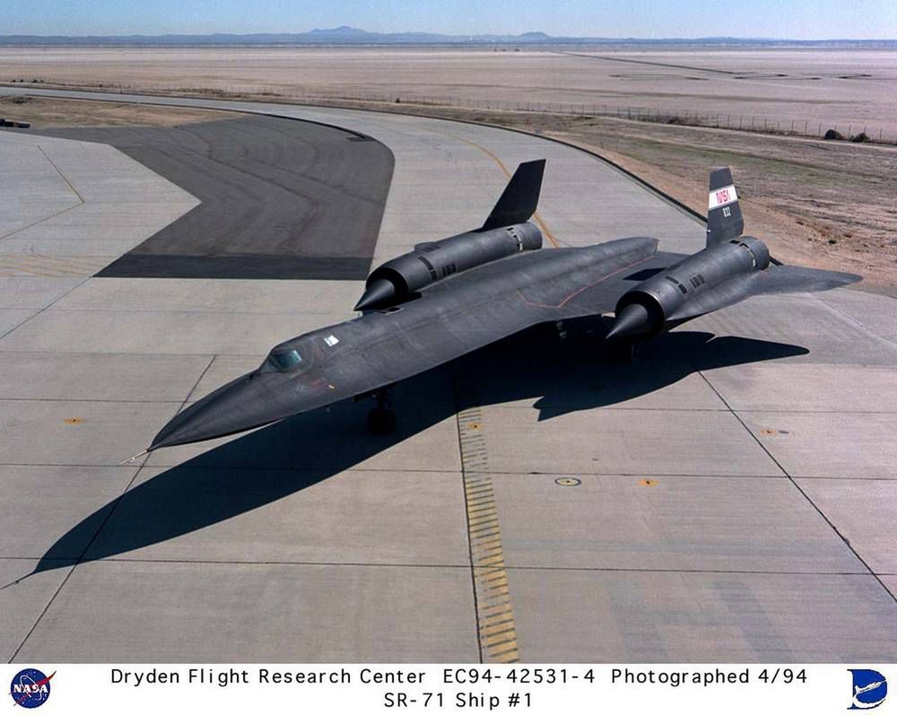 Niezwykłe konstrukcje [cz. 14]. SR-71 Blackbird zwany Habu 13
