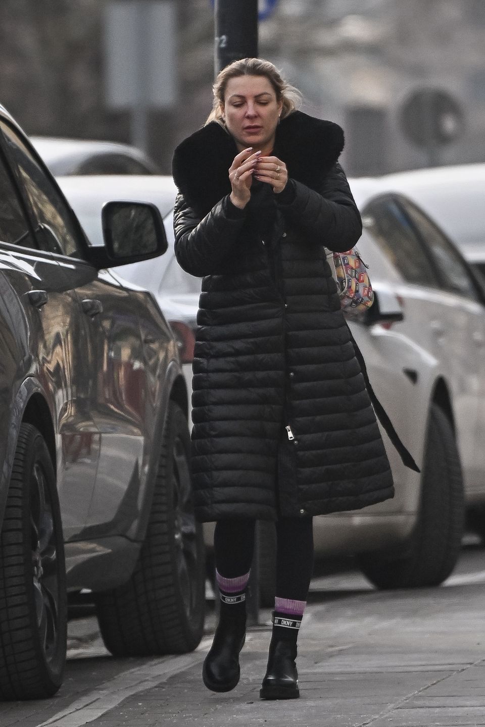 Magdalena Narożna maszeruje z ukochanym na rehabilitację