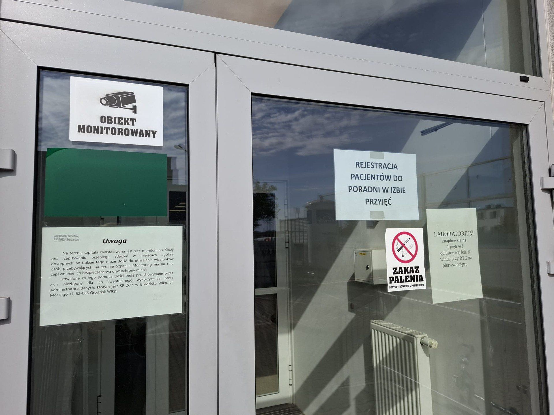 Centrum Obsługi Pacjenta to nowość w grodziskim szpitalu. Dyrekcja zapowiadała jego uruchomienie jako rozwiązanie problemów pacjentów, którzy po przyjściu do szpitala często nie wiedzieli, gdzie się zgłosić i mieli trudności z rejestracją