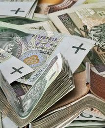 Więcej pieniędzy na urlopy i świadczenia socjalne w pracy. Solidarność obwieszcza sukces