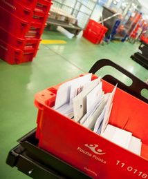Poczta Polska stawia na e-handel. Przesyłkę odbierzesz również w kiosku Ruchu