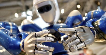 Podatek od robotów. Ten absurd mógł zniechęcić Brytyjczyków do Unii?