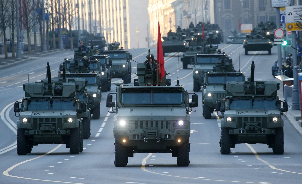 Zdjęcie z parady wojskowej z okazji Dnia Zwycięstwa, która odbyła się w 2022 r.