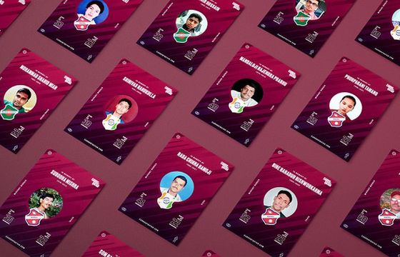 Zdjęcia rannych i zmarłych robotników zamiast piłkarzy na "Kartach Kataru"