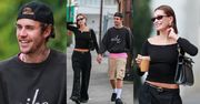 Rzadki widok: UŚMIECHNIĘCI Justin i Hailey Bieberowie spacerują po West Hollywood o poranku (ZDJĘCIA)