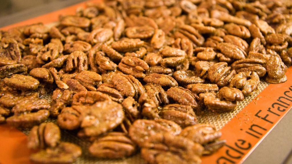 Orzechy pekan smażone z dodatkiem soli