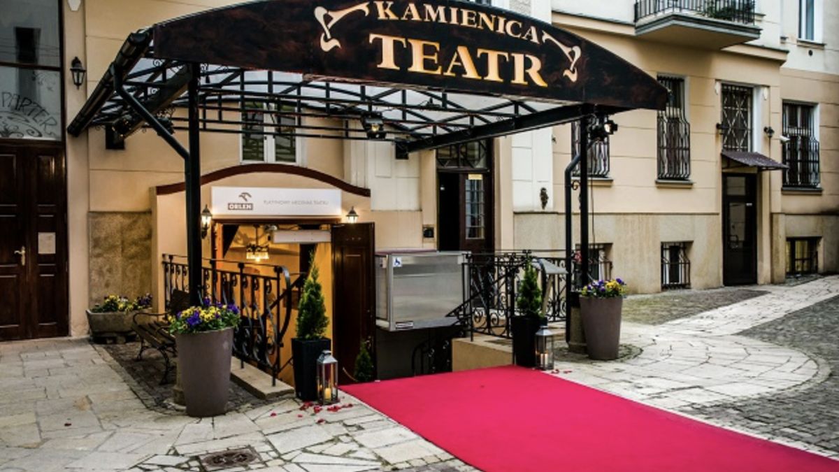 Teatr Kamienica, al. Solidarności w Warszawie