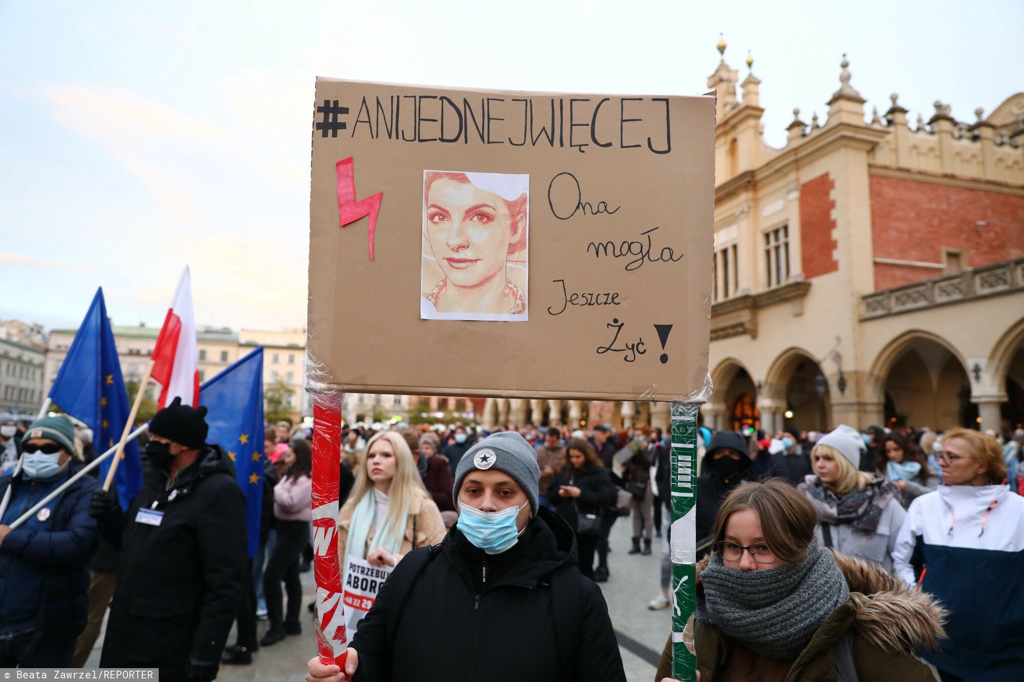Marsz " Ani jednej wiecej" 