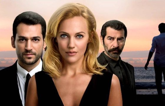 „Królowa jednej nocy” pokonała „Sułtankę Kosem”. 1,57 mln widzów, 14 mln zł z reklam