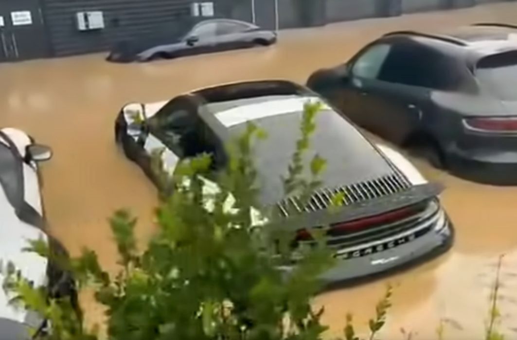 Powodzie w Niemczech. Ten widok łamie serca fanów motoryzacji