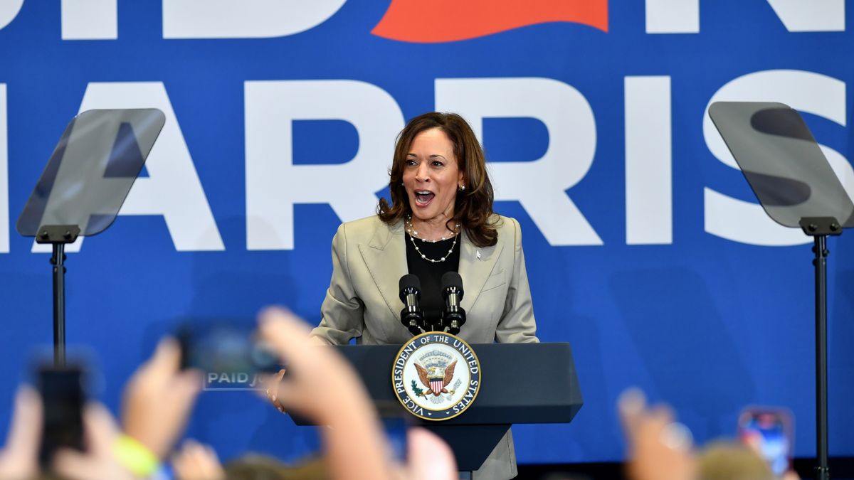 Kamala Harris ma większe szanse w walce z Donaldem Trumpem. Ale faworytem i tak jest Republikanin