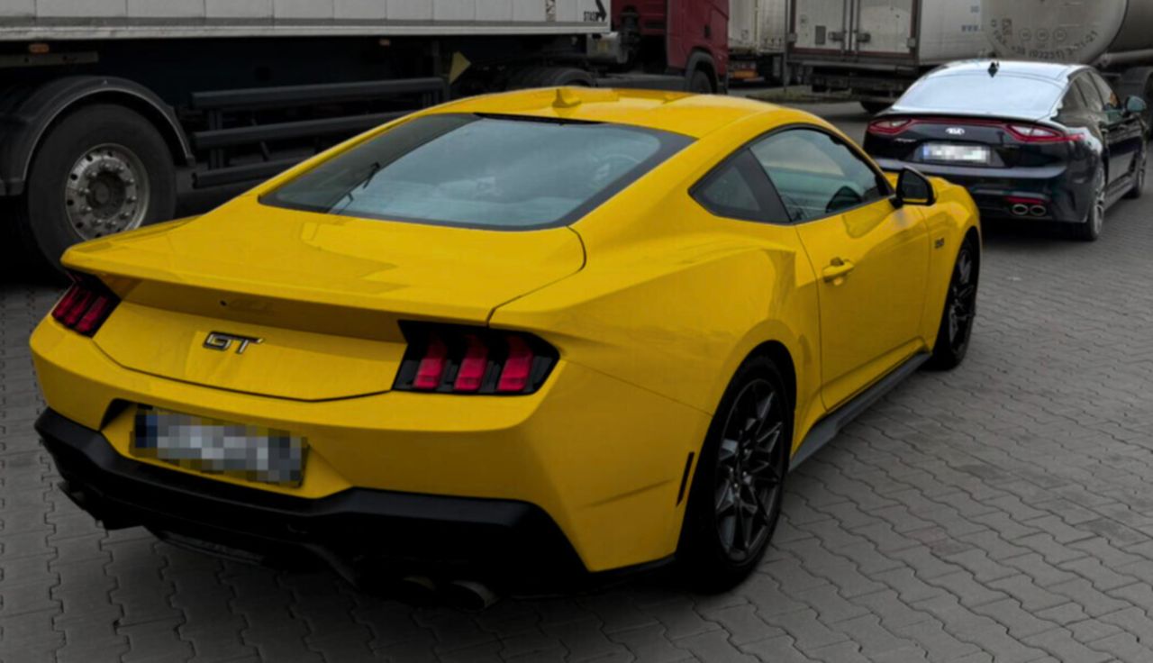 Taką furą wjechał na A4. 38-latek skończył marnie. Nagranie