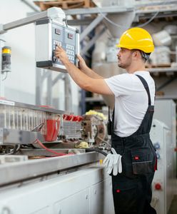 Duży producent zwalnia w Polsce pracowników. Jest oświadczenie