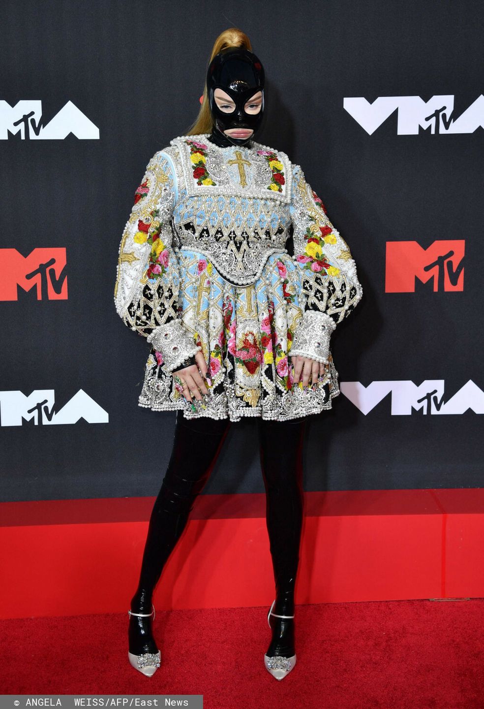 Kim Petras – MTV VMA 2021, kreacja: Richard Quinn