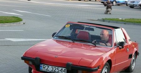 Dwumiejscowa wyścigówka od Bertone