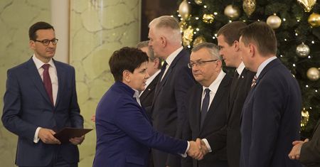 Zwolnienia i ulgi podatkowe wzrosną. Morawiecki: "Zabieramy pieniądze mafiom, a dajemy je ludziom"