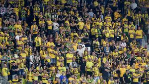 Incydent z gazem pieprzowym w Katowicach: GKS tłumaczy i przeprasza. "Źródło poza stadionem"